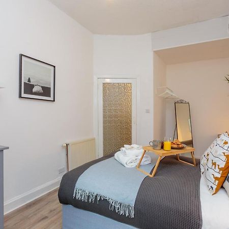Stylish Apartment At The Edge Of Meadows Park Edimburgo Exterior foto